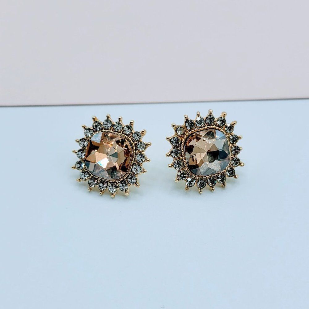 7/$35 Beige Crystal Large Stud Earrings - Picture 9 of 10